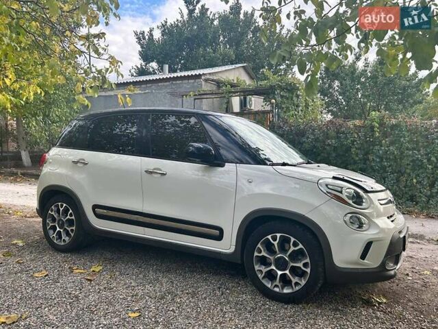 Фиат 500L 2015 в Запорожье на Automoto.ua Белый Фиат 500L, объемом двигателя 1.37 л и пробегом 123 тыс. км за 10000 $, фото 1 на Automoto.ua
