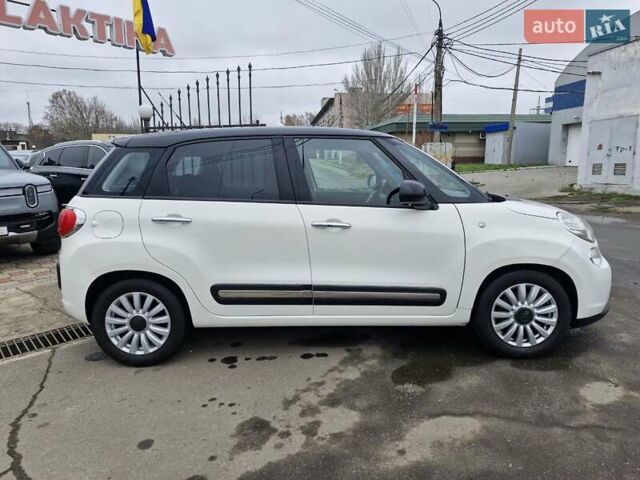 Белый Фиат 500L, объемом двигателя 1.3 л и пробегом 135 тыс. км за 8599 $, фото 6 на Automoto.ua