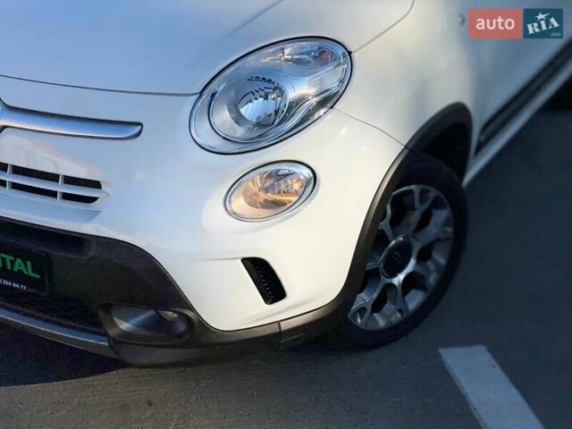 Фиат 500L 2015 в Киеве на Automoto.ua Белый Фиат 500L, объемом двигателя 1.25 л и пробегом 53 тыс. км за 10990 $, фото 2 на Automoto.ua
