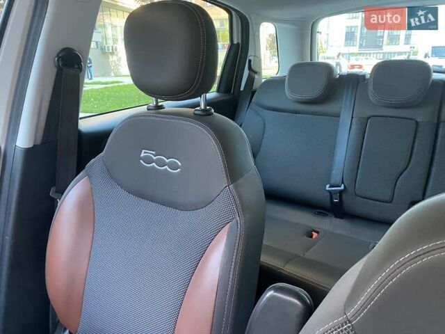 Белый Фиат 500L, объемом двигателя 1.2 л и пробегом 84 тыс. км за 10000 $, фото 7 на Automoto.ua