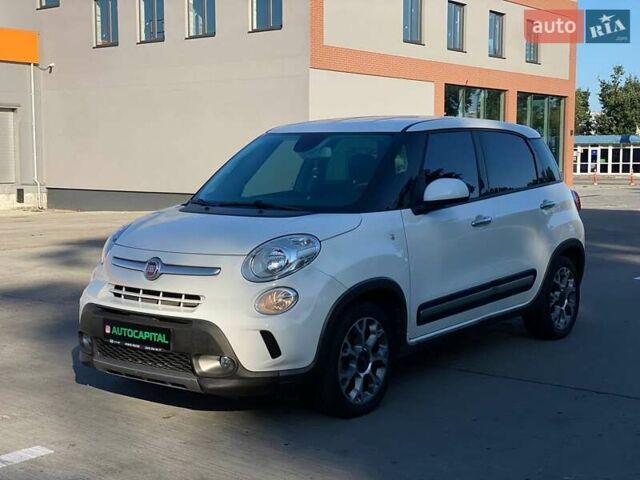 Белый Фиат 500L, объемом двигателя 1.25 л и пробегом 53 тыс. км за 10990 $, фото 5 на Automoto.ua