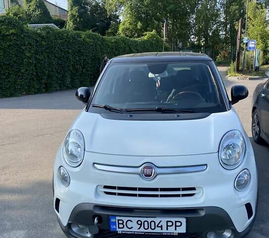 Белый Фиат 500L, объемом двигателя 1.2 л и пробегом 84 тыс. км за 10000 $, фото 2 на Automoto.ua