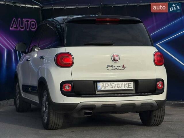 Белый Фиат 500L, объемом двигателя 1.37 л и пробегом 124 тыс. км за 9299 $, фото 6 на Automoto.ua