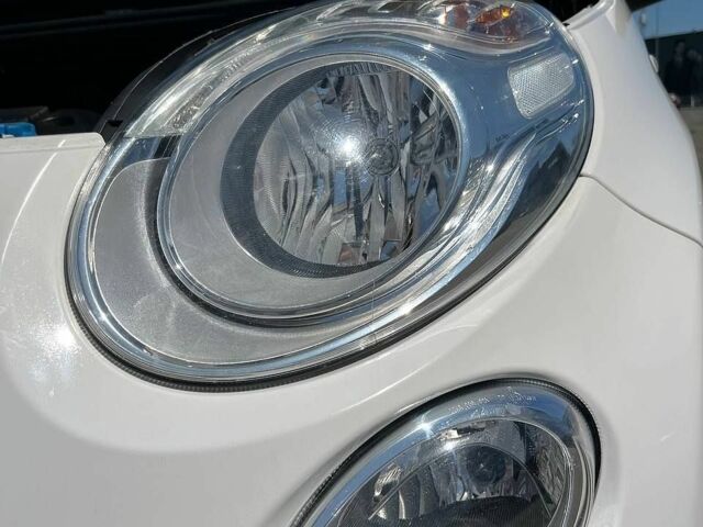 Білий Фіат 500L, об'ємом двигуна 1.2 л та пробігом 125 тис. км за 8499 $, фото 19 на Automoto.ua