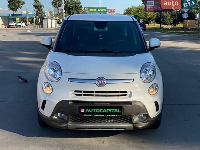 Белый Фиат 500L, объемом двигателя 1.25 л и пробегом 53 тыс. км за 10500 $, фото 4 на Automoto.ua