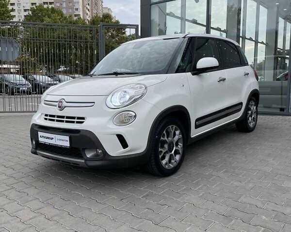 Білий Фіат 500L, об'ємом двигуна 1.25 л та пробігом 88 тис. км за 10500 $, фото 1 на Automoto.ua