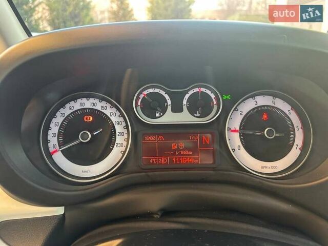 Білий Фіат 500L, об'ємом двигуна 1.2 л та пробігом 112 тис. км за 10999 $, фото 17 на Automoto.ua