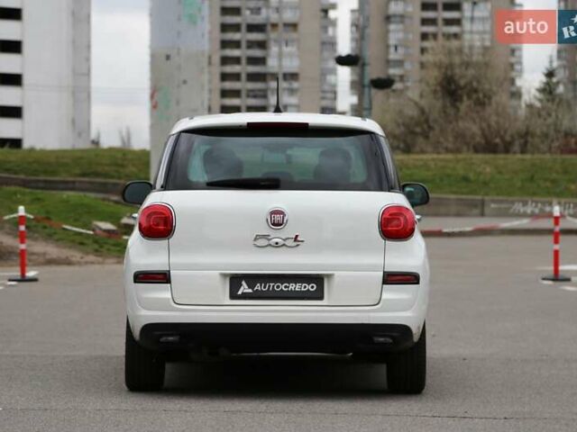 Белый Фиат 500L, объемом двигателя 1.37 л и пробегом 47 тыс. км за 12900 $, фото 4 на Automoto.ua