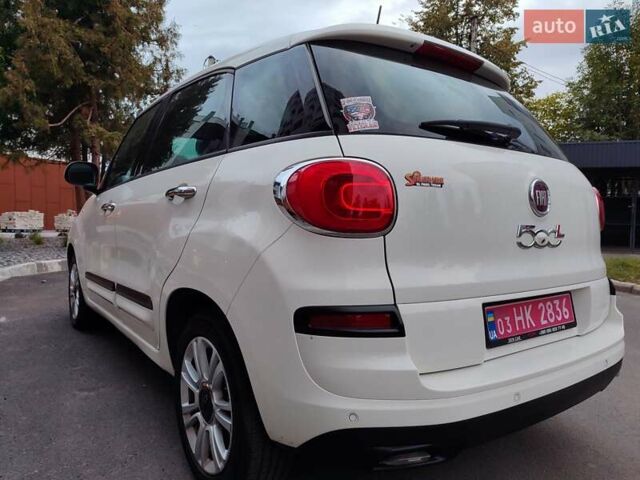 Белый Фиат 500L, объемом двигателя 1.4 л и пробегом 47 тыс. км за 12600 $, фото 29 на Automoto.ua