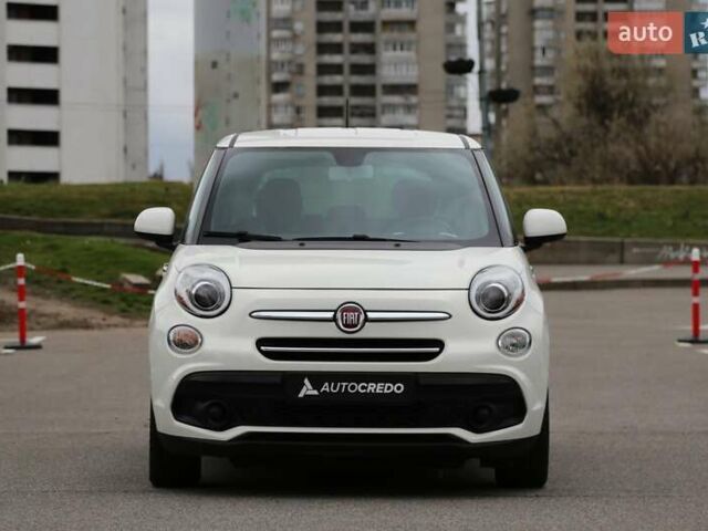 Белый Фиат 500L, объемом двигателя 1.37 л и пробегом 47 тыс. км за 12900 $, фото 1 на Automoto.ua