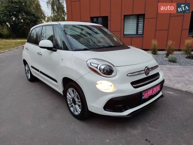 Белый Фиат 500L, объемом двигателя 1.4 л и пробегом 47 тыс. км за 12600 $, фото 7 на Automoto.ua