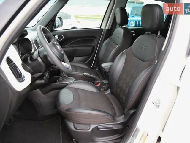 Белый Фиат 500L, объемом двигателя 1.37 л и пробегом 47 тыс. км за 12900 $, фото 6 на Automoto.ua