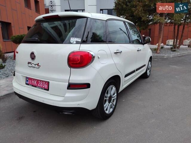 Белый Фиат 500L, объемом двигателя 1.4 л и пробегом 47 тыс. км за 12600 $, фото 23 на Automoto.ua