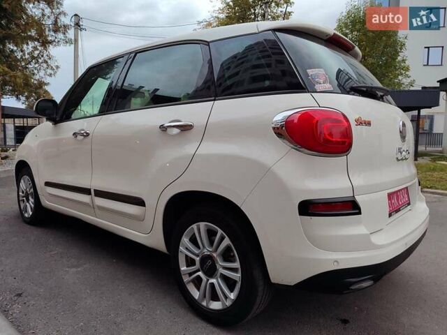 Белый Фиат 500L, объемом двигателя 1.4 л и пробегом 47 тыс. км за 12600 $, фото 24 на Automoto.ua
