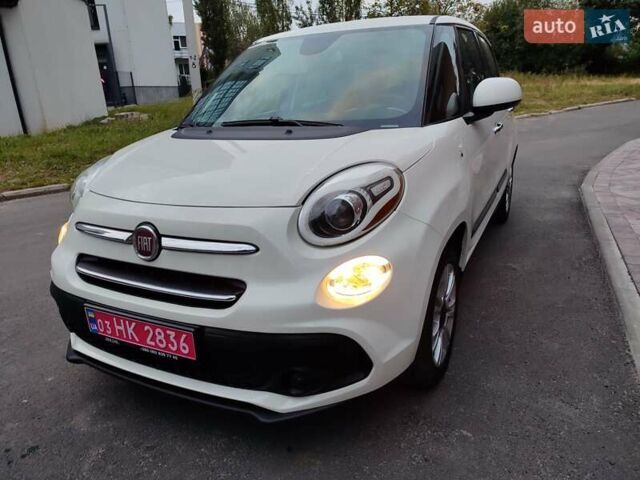Белый Фиат 500L, объемом двигателя 1.4 л и пробегом 47 тыс. км за 12600 $, фото 2 на Automoto.ua