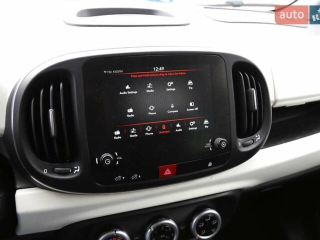 Белый Фиат 500L, объемом двигателя 1.37 л и пробегом 47 тыс. км за 12900 $, фото 17 на Automoto.ua