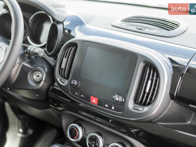 Фиат 500L 2018 в Ровно на Automoto.ua Белый Фиат 500L, объемом двигателя 0 л и пробегом 151 тыс. км за 9900 $, фото 24 на Automoto.ua