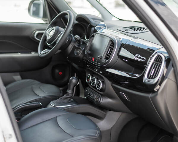 Фиат 500L 2018 в Ровно на Automoto.ua Белый Фиат 500L, объемом двигателя 0 л и пробегом 151 тыс. км за 9900 $, фото 23 на Automoto.ua