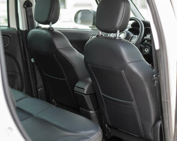 Фиат 500L 2018 в Ровно на Automoto.ua Белый Фиат 500L, объемом двигателя 0 л и пробегом 151 тыс. км за 9900 $, фото 29 на Automoto.ua