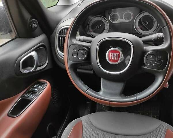 Белый Фиат 500L, объемом двигателя 1.4 л и пробегом 102 тыс. км за 9500 $, фото 5 на Automoto.ua