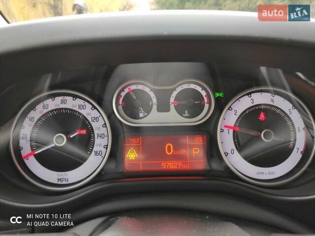 Белый Фиат 500L, объемом двигателя 1.4 л и пробегом 102 тыс. км за 9500 $, фото 3 на Automoto.ua