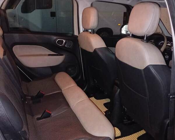 Бежевий Фіат 500L, об'ємом двигуна 1.37 л та пробігом 86 тис. км за 9000 $, фото 4 на Automoto.ua