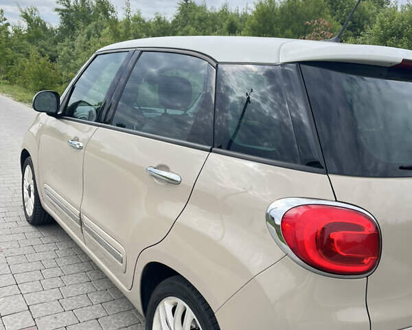 Бежевый Фиат 500L, объемом двигателя 1.4 л и пробегом 133 тыс. км за 10200 $, фото 5 на Automoto.ua