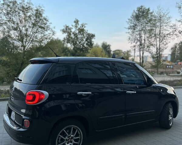 Черный Фиат 500L, объемом двигателя 1.4 л и пробегом 172 тыс. км за 7999 $, фото 16 на Automoto.ua