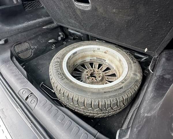 Черный Фиат 500L, объемом двигателя 1.37 л и пробегом 185 тыс. км за 7200 $, фото 13 на Automoto.ua