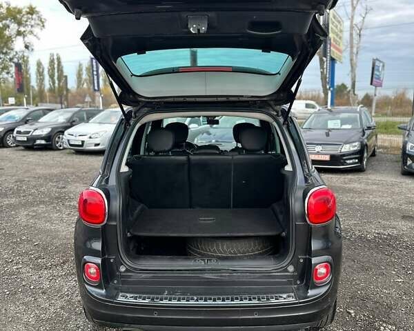 Черный Фиат 500L, объемом двигателя 1.37 л и пробегом 185 тыс. км за 7200 $, фото 11 на Automoto.ua