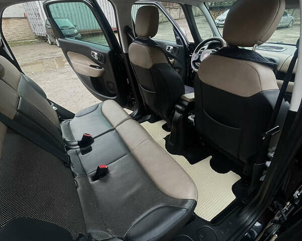 Черный Фиат 500L, объемом двигателя 1.37 л и пробегом 94 тыс. км за 8400 $, фото 19 на Automoto.ua