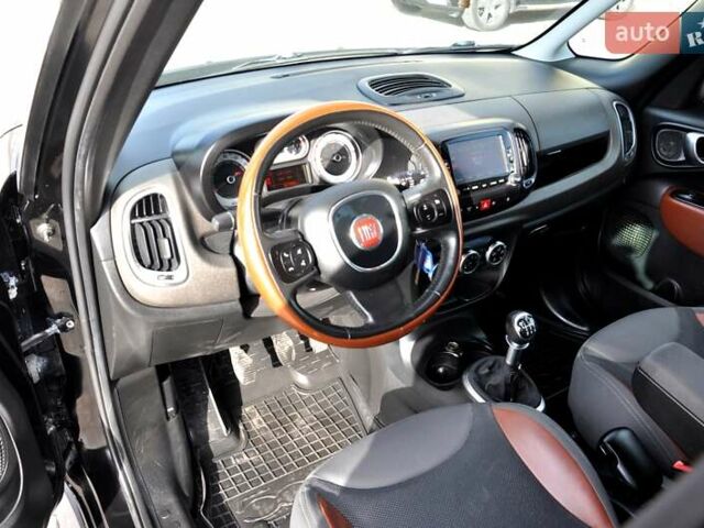 Чорний Фіат 500L, об'ємом двигуна 1.37 л та пробігом 122 тис. км за 6800 $, фото 28 на Automoto.ua