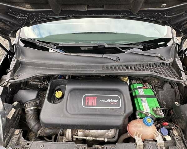 Черный Фиат 500L, объемом двигателя 1.37 л и пробегом 185 тыс. км за 7200 $, фото 35 на Automoto.ua