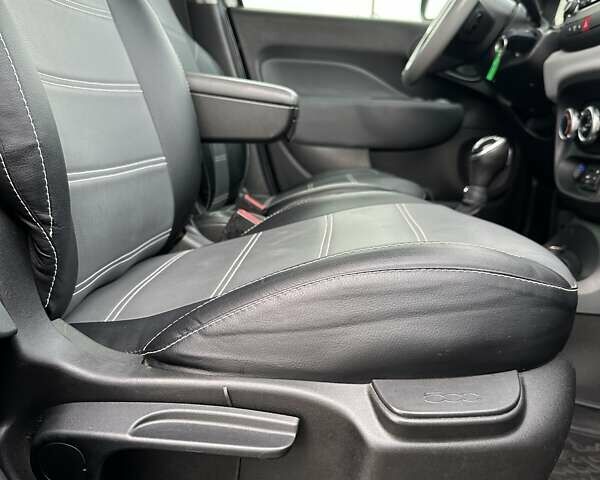 Черный Фиат 500L, объемом двигателя 1.37 л и пробегом 185 тыс. км за 7700 $, фото 19 на Automoto.ua