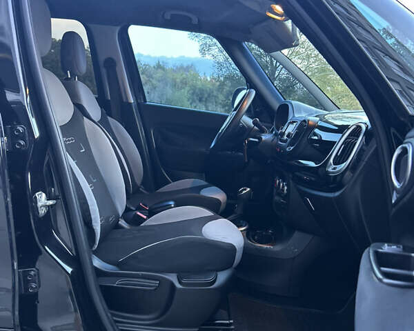 Черный Фиат 500L, объемом двигателя 1.4 л и пробегом 172 тыс. км за 7999 $, фото 25 на Automoto.ua