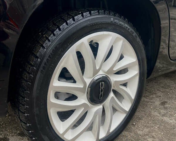 Черный Фиат 500L, объемом двигателя 1.37 л и пробегом 94 тыс. км за 8400 $, фото 15 на Automoto.ua