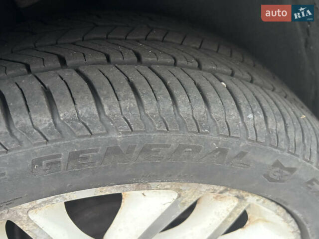 Фиат 500L 2013 в Киеве на Automoto.ua Черный Фиат 500L, объемом двигателя 1.37 л и пробегом 77 тыс. км за 9200 $, фото 24 на Automoto.ua