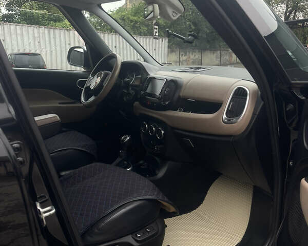 Черный Фиат 500L, объемом двигателя 1.37 л и пробегом 94 тыс. км за 8400 $, фото 45 на Automoto.ua