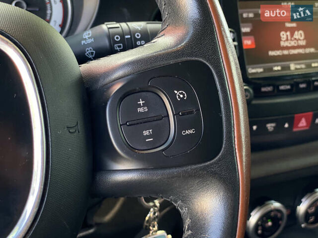 Черный Фиат 500L, объемом двигателя 1.37 л и пробегом 249 тыс. км за 7200 $, фото 20 на Automoto.ua