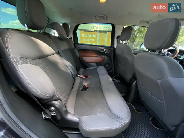 Черный Фиат 500L, объемом двигателя 1.37 л и пробегом 249 тыс. км за 7200 $, фото 15 на Automoto.ua
