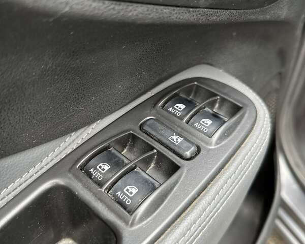 Черный Фиат 500L, объемом двигателя 1.37 л и пробегом 185 тыс. км за 7200 $, фото 26 на Automoto.ua