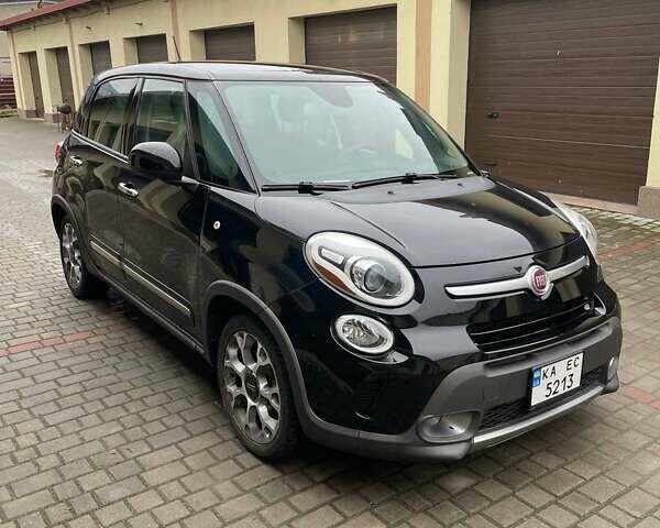 Черный Фиат 500L, объемом двигателя 1.37 л и пробегом 132 тыс. км за 8400 $, фото 1 на Automoto.ua