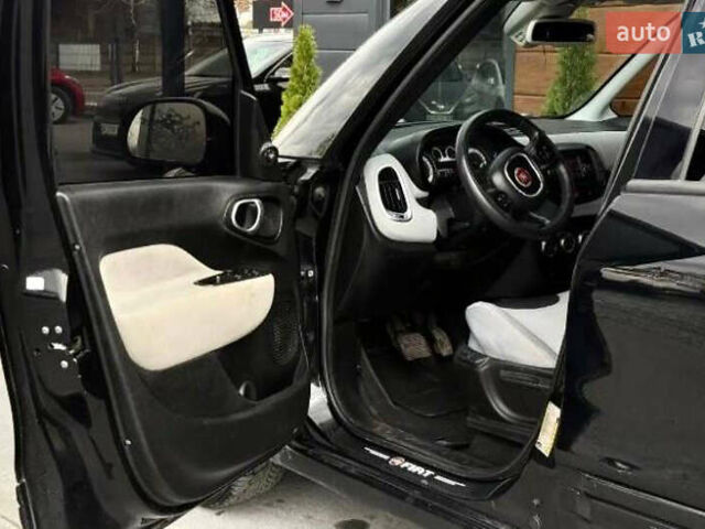 Чорний Фіат 500L, об'ємом двигуна 1.37 л та пробігом 210 тис. км за 8500 $, фото 7 на Automoto.ua
