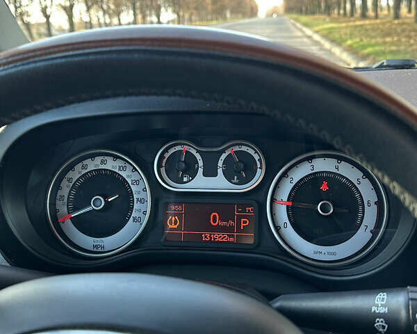 Черный Фиат 500L, объемом двигателя 1.4 л и пробегом 132 тыс. км за 8300 $, фото 14 на Automoto.ua