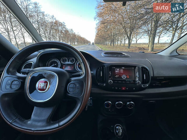 Черный Фиат 500L, объемом двигателя 1.4 л и пробегом 132 тыс. км за 8300 $, фото 13 на Automoto.ua