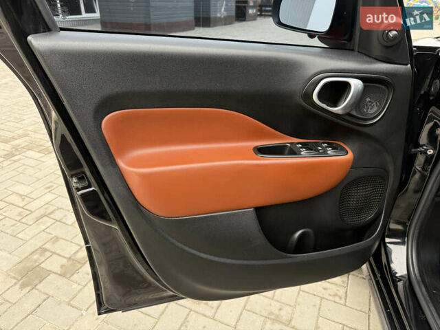 Черный Фиат 500L, объемом двигателя 1.37 л и пробегом 133 тыс. км за 10500 $, фото 25 на Automoto.ua