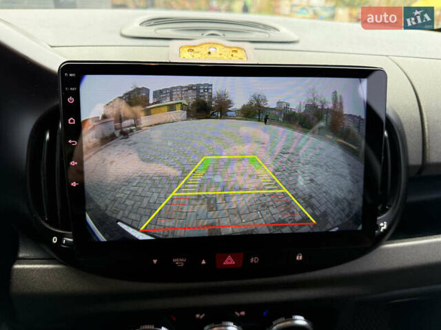 Черный Фиат 500L, объемом двигателя 1.37 л и пробегом 133 тыс. км за 10500 $, фото 46 на Automoto.ua