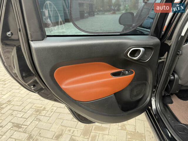 Черный Фиат 500L, объемом двигателя 1.37 л и пробегом 133 тыс. км за 10500 $, фото 29 на Automoto.ua