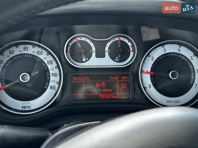 Черный Фиат 500L, объемом двигателя 1.37 л и пробегом 76 тыс. км за 8000 $, фото 6 на Automoto.ua