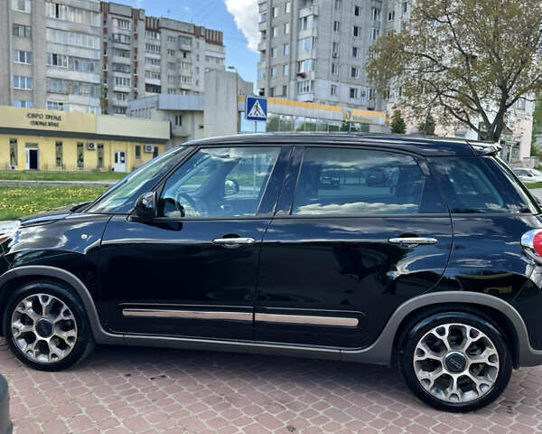 Черный Фиат 500L, объемом двигателя 1.37 л и пробегом 76 тыс. км за 8000 $, фото 4 на Automoto.ua